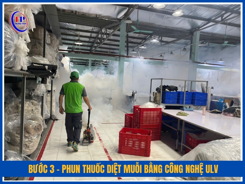 Bước 3 – Phun thuốc diệt muỗi bằng công nghệ ULV